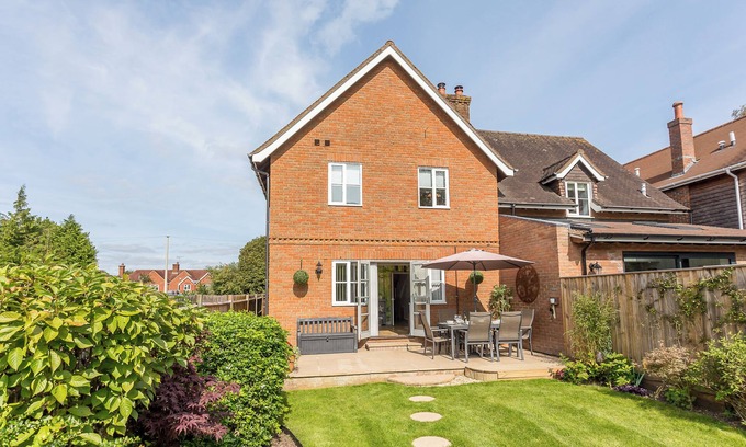 New Forest District House | Homelands – Award-Winning Luxury Cottage in the Heart of the New Forest