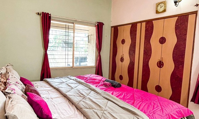 Nashik Apartment | Homely stay at heart of city to easily travel to popular spots of Nashik.