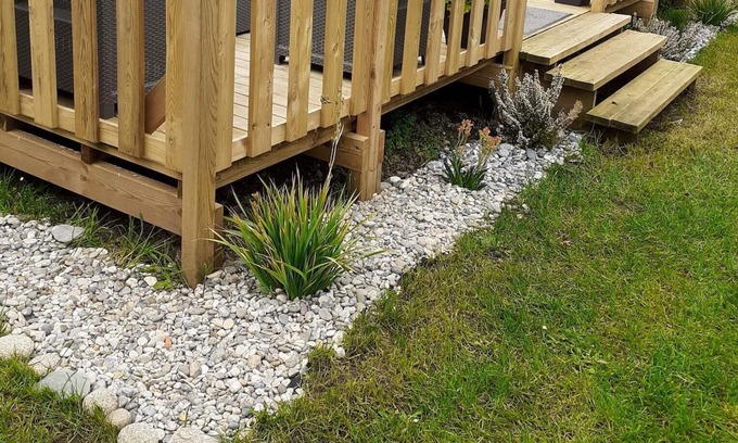 Reville House | Homerez - Amazing bungalow for 6 ppl. with garden and terrace at Reville