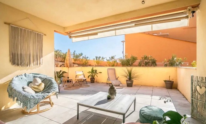 Ajaccio Apartment | Homerez - Apartment Ajaccio sea view