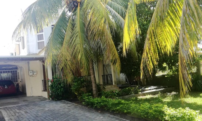 Goodlands Apartment | Homerez - Appartement 16 km away from the beach for 4 ppl. at Goodlands