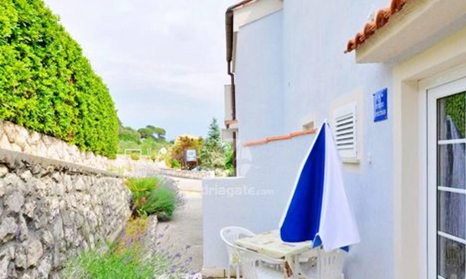 Suha Punta Apartment | Homerez - Appartement 500 m away from the beach for 4 ppl. with garden at Kampor