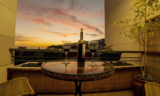 Los Llanos Apartment | Homerez - Appartement 6 km away from the beach for 4 ppl. at Los Llanos