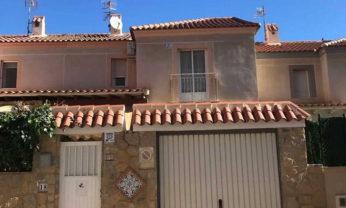 Garrucha House | Homerez - Comfortable House in Garrucha with Terrace & 3 Bedrooms