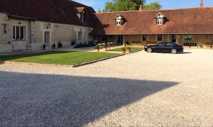 La Houssaye-en-Brie House | Homerez - House for 18 ppl. with jacuzzi and garden at La Houssaye-en-Brie