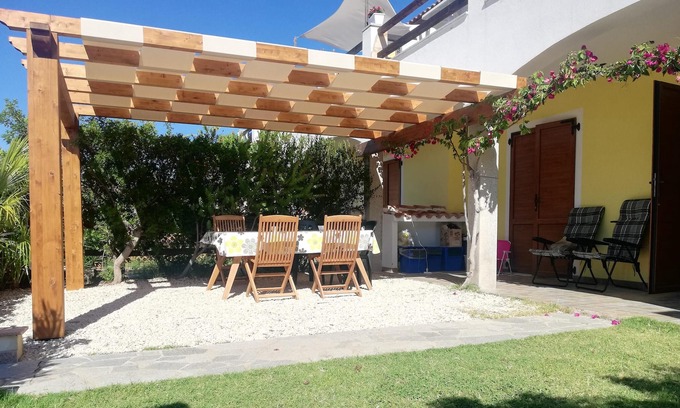 Viddalba House | Homerez - House 5 km away from the beach for 4 ppl. with shared pool at Viddalba