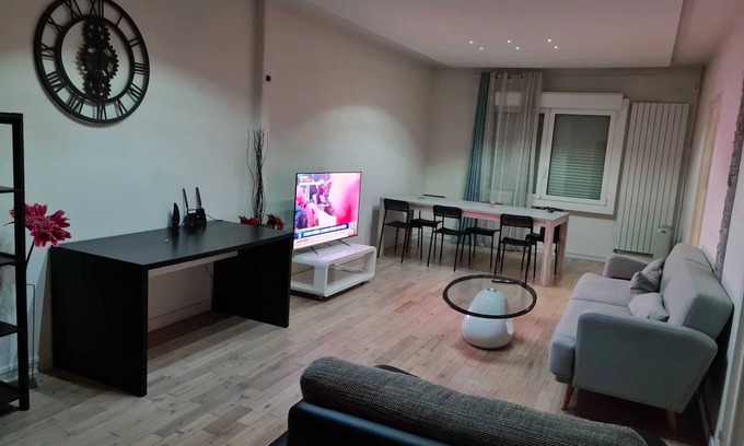 Merignac House | Homerez - House in Mérignac, downtown