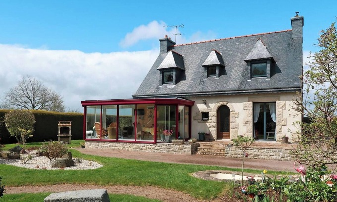 Pedernec House | Homerez - House Pédernec garden