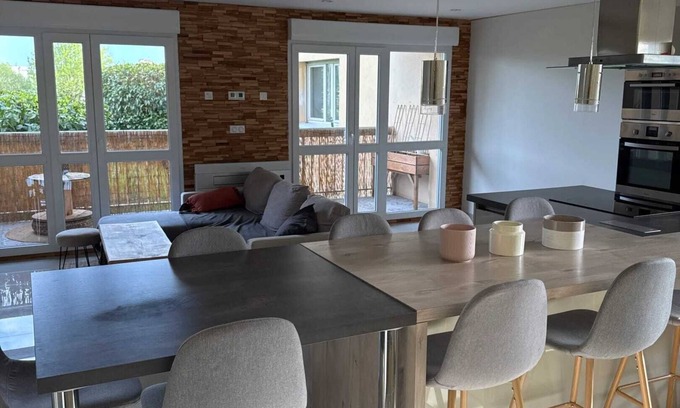 Patrotte Metz-Nord Apartment | Homerez - Modern Apartment in Metz 76 m²