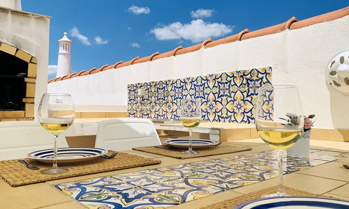 Vale de Covo Apartment | Homerez - Nice appartement for 4 ppl. with shared pool and sea view at Carvoeiro