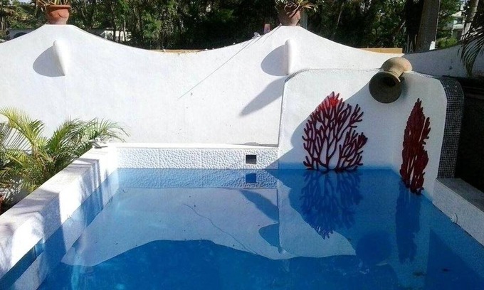 Reparto Ibarra House | Homerez - Nice house 600 m away from the beach for 2 ppl. with shared pool