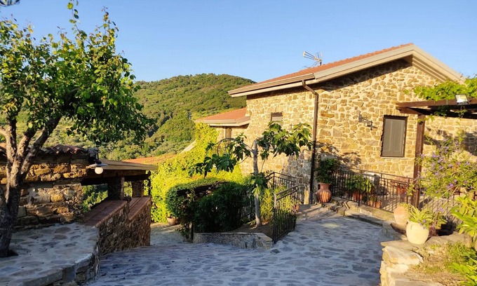 Ogliastro Cilento Apartment | Homerez - Nice studio 10 km away from the beach for 3 ppl. at Ogliastro Cilento