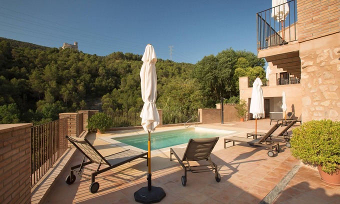 Orpi Apartment | Homerez - Welcoming apartment in Orpí with pool