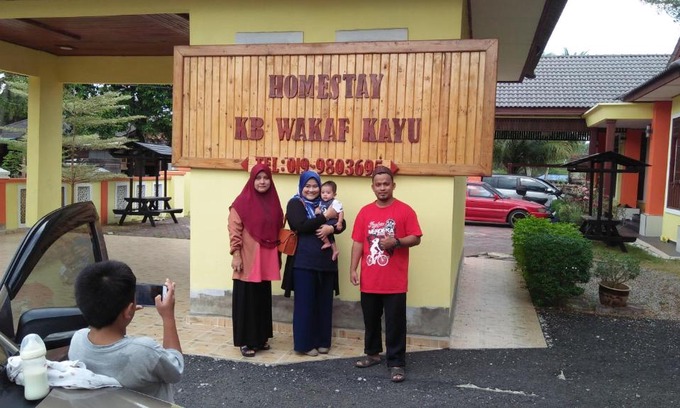 Kampung Semut Api House | HOMESTAY Kb Wakaf Kayu