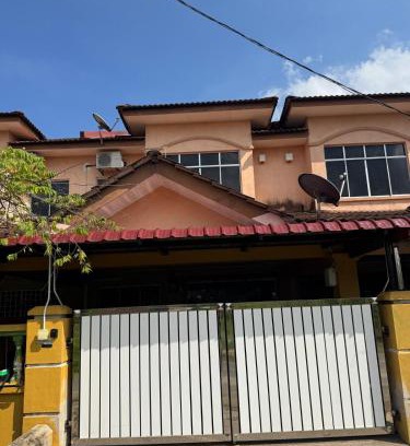 Gua Apartment | Homestay NIA Chukai