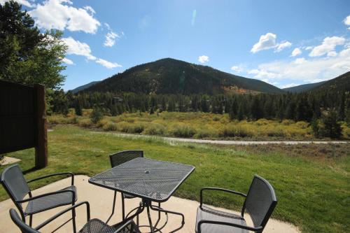 Keystone House | Homestead 2031 by SummitCove Lodging