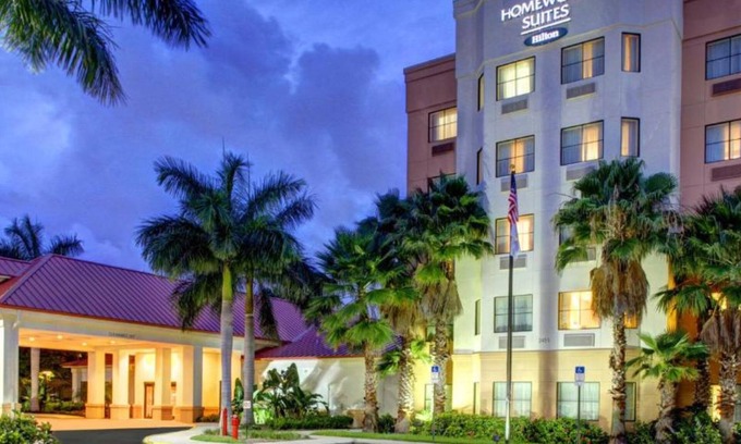 Villages of Palm Beach Lakes Hotel | Homewood Suites West Palm Beach