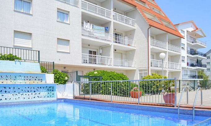 Raxo Apartment | Homey vacation apartment in the upper part of the fishing village Raxó.