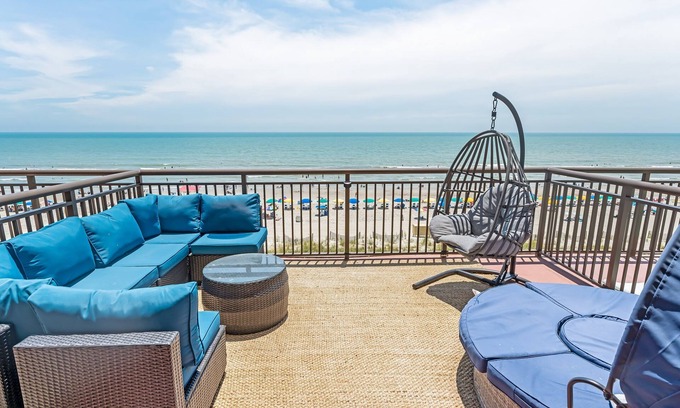 Myrtle Beach Condo | Honeymoon Suite - Caravelle Resort, Great Terrace!