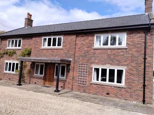 Church Minshull Bed & Breakfast | Hoolgrave Cottage