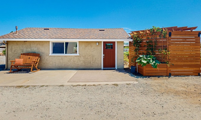 San Martin Cottage | Horseshoe Cottage | Acreage in San Martin with picnic area - near wineries