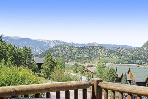 Estes Park Apartment | Horsetooth Peak 26C Condo