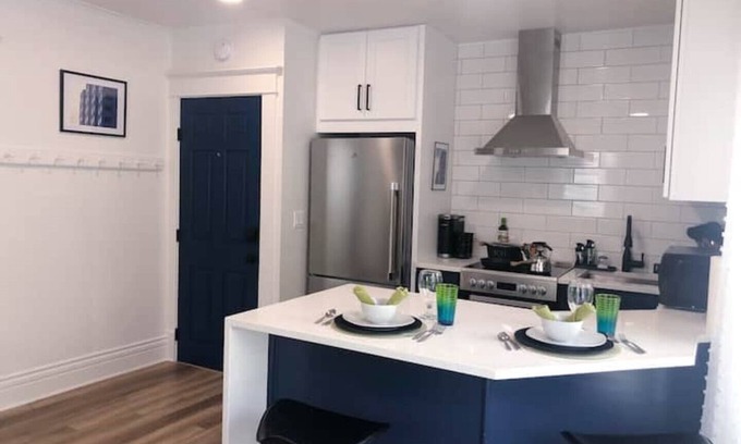 Cliff - Cannon Apartment | Hospital-Awesome Winter Monthly/Weekly Discounts!