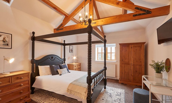 Flamborough House | Host & Stay | Guillemot Cottage @ The Grange