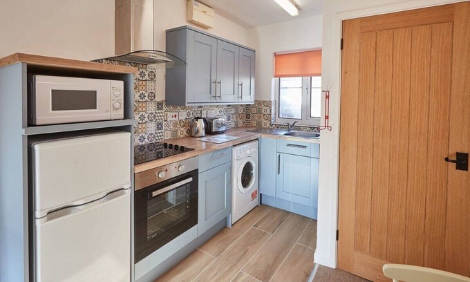 Sewerby House | Host & Stay | Horseshoe Cottage