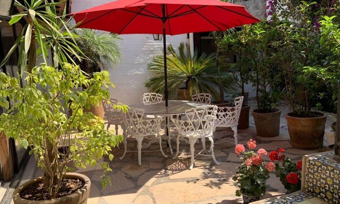 Agua Fria Apartment | Hostal el Palomar: For couples in Valle de Bravo