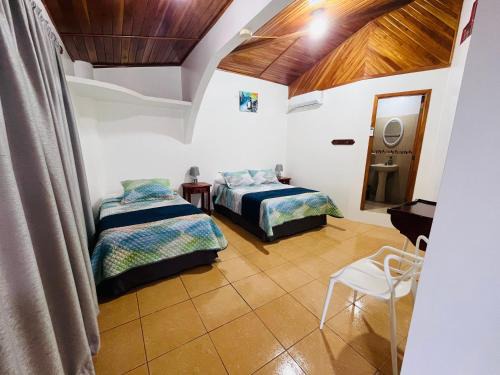 Puerto Villamil Hotel | Hostal Neptuno - Poseidon