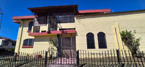 San Vicente Bed & Breakfast | Hostal Zurgab