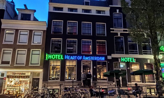 Red Light District Hostel | Hostel ∙ 8 guests