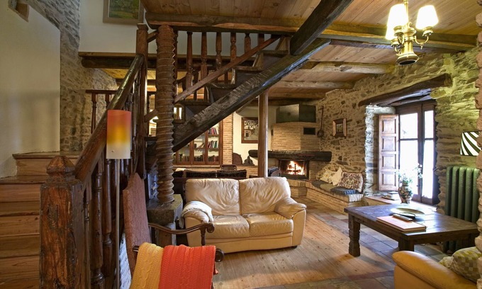 Luyego Hotel | Hostería Camino