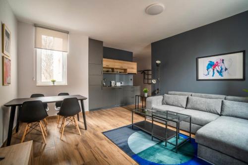Stari Grad Apartment | HostGost Selected Suites - Botanical Garden