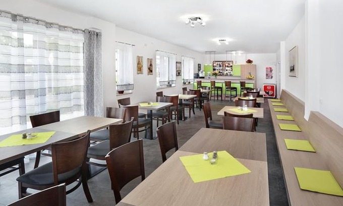 Altdorf Hotel | Hotel 37