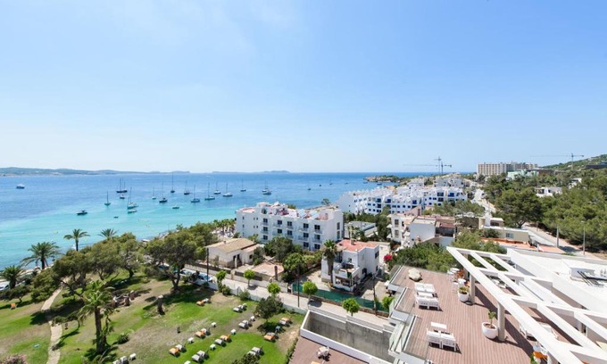 Sant Antoni de Portmany Hotel | Hotel Abrat