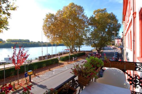 Biebrich Hotel | Hotel Am Schloss Biebrich