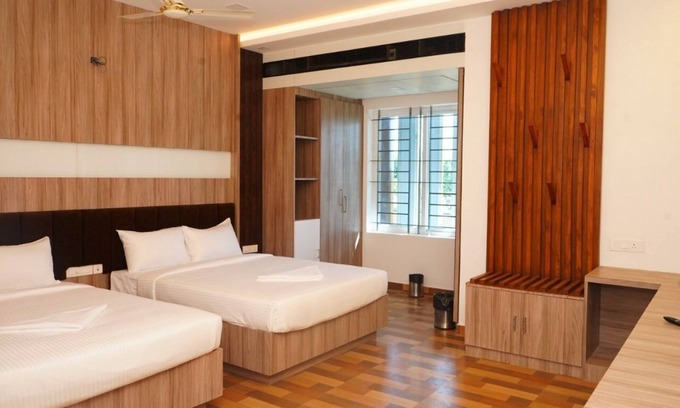 Thanjavur Hotel | HOTEL ANITHAPARTHIBAN