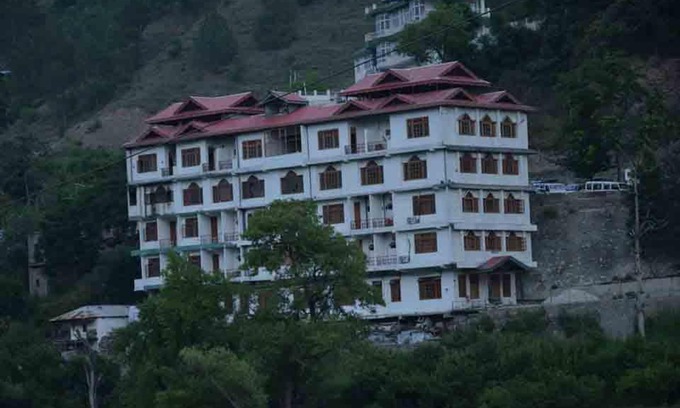 Kumharsain Bed & Breakfast | Hotel Atul Regency