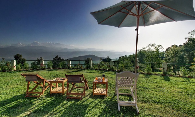 Kausani Hotel | Hotel Chevron Mountain Villa