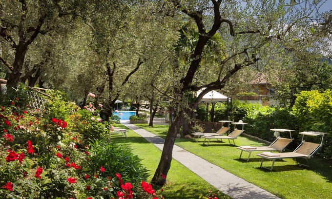 Torbole sul Garda Hotel | Hotel Continental - Tonelli Hotels