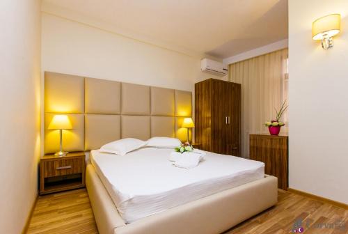 Sector 4 Hotel | Hotel Corvaris