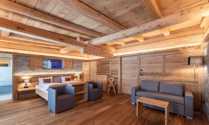 Zernez Hotel | Hotel Crusch Alba Swiss Lodge Zernez
