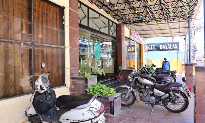 Mayiladuthurai Hotel | Hotel Dhayalan