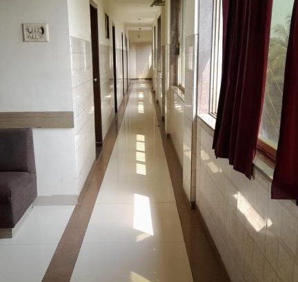 Kalyan Hotel | Hotel Dolphin Club by WB Inn