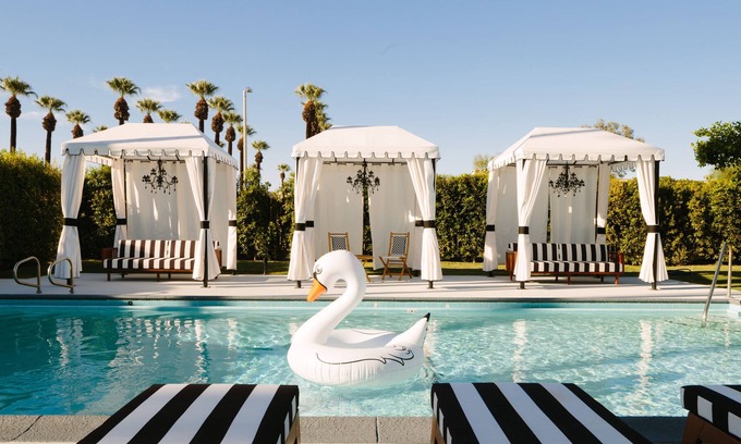 Warm Sands House | Hotel El Cid Room 5 by AvantStay | Chic Hotel Room in Palm Springs w/ Pool!