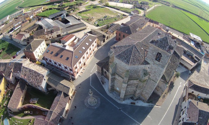 Boadilla del Camino Hotel | Hotel En El Camino