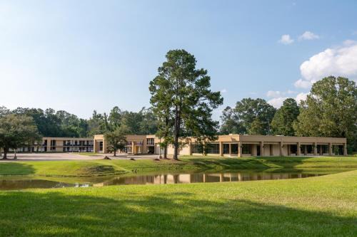 St. Francisville Hotel | Hotel Francis