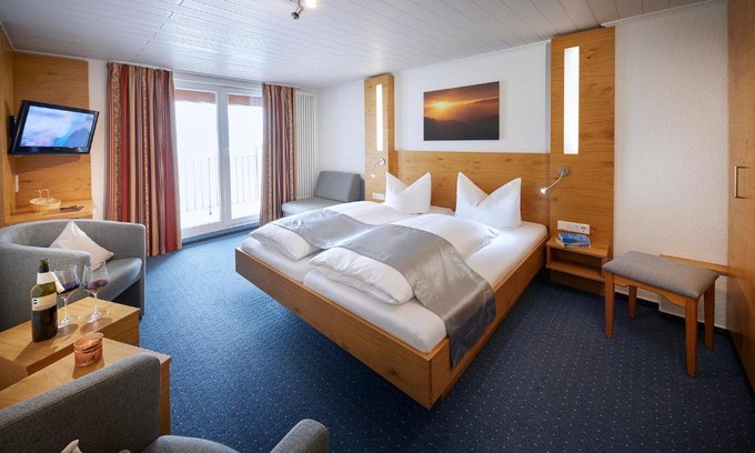 Neuastenberg House | Hotel Gasthof zur Post